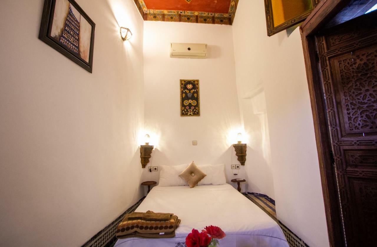 Dar Bab Jdid Hotel Fez Bagian luar foto
